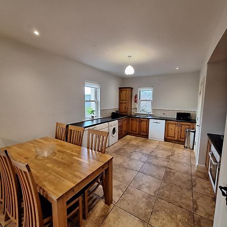 Doolin Court Villa Exterior photo